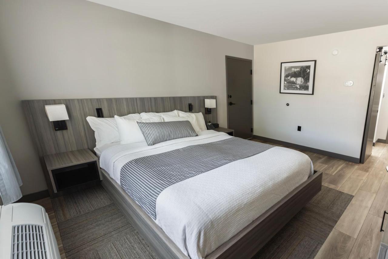 The Farmstead Hotel Caruthersville Экстерьер фото